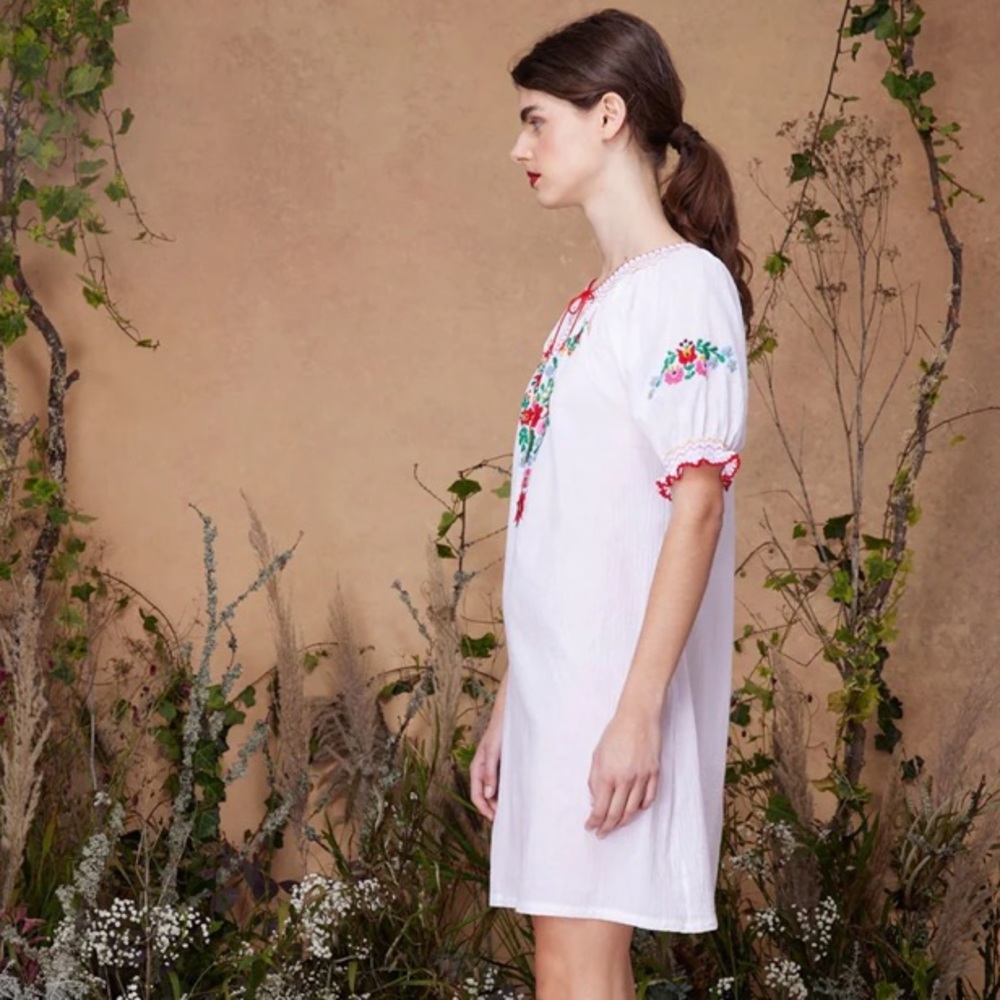 White Embroidered Mini Dress with Floral Motif - Picture 3 of 9